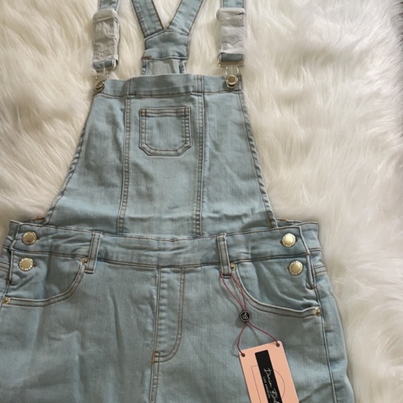 Light Wash Denim Overall‎ Romper Shorts - Picture 7 of 10